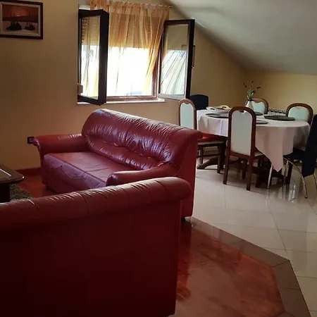Nena Apartment *